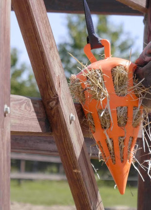 Hay Slow Feeder Fun & Flex Carrot Roze